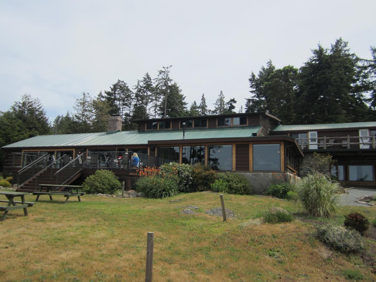 The Surf Lodge And Pub Gabriola Eksteriør bilde